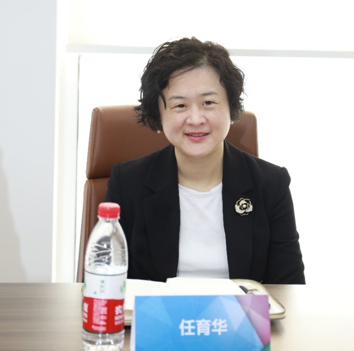 任育華女士.jpg